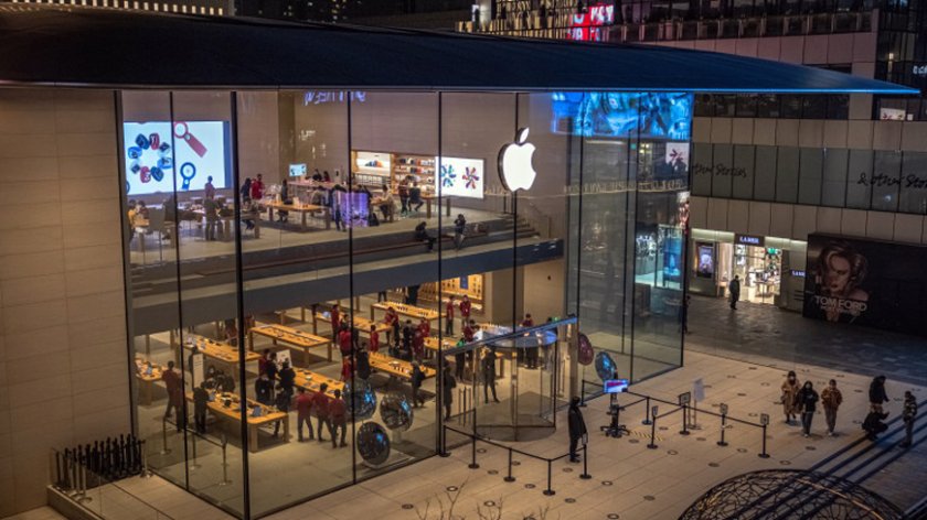 Apple отвори първия си магазин в Индия. Той е наречен