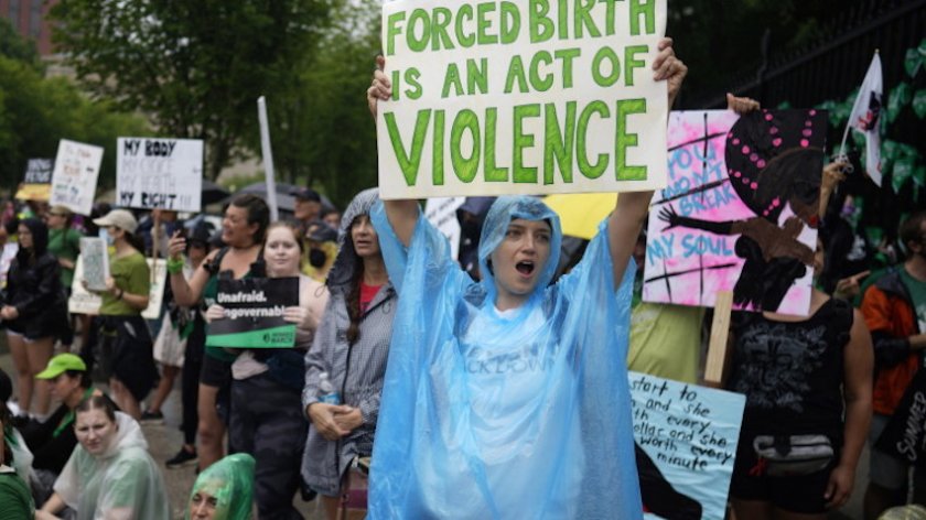 Байдън поиска Върховният съд да защити правото на аборт