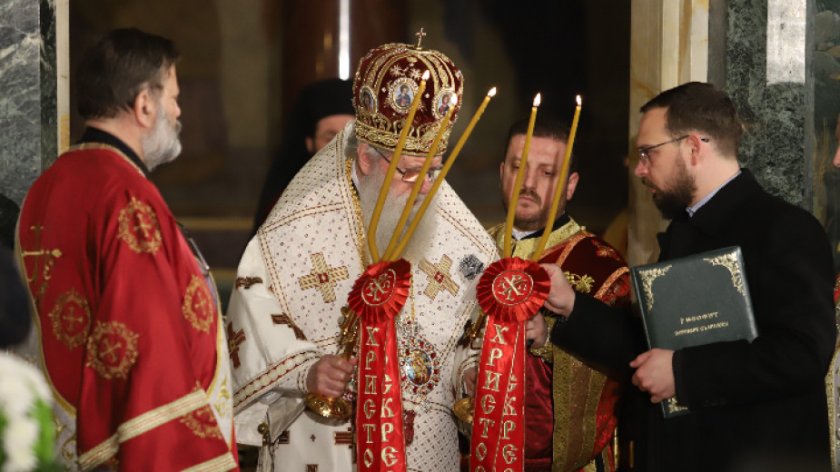 Православните християни празнуват Възкресение Христово!