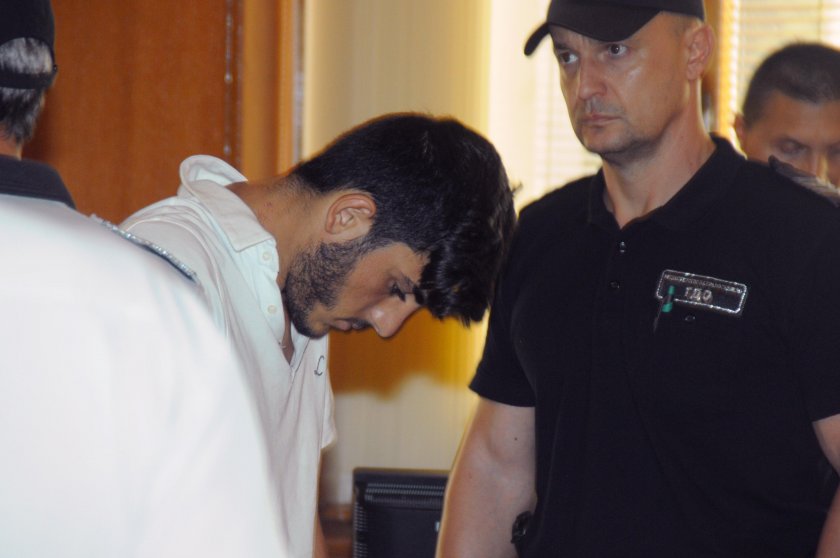 Бургаският районен съд прочете присъдата на тримата трафиканти от катастрофата