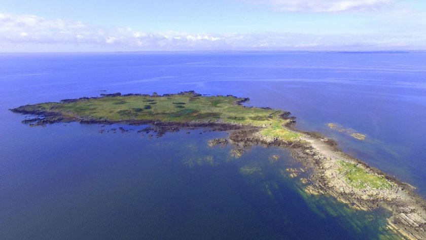 Необитаем остров се продава за дребни пари - но да