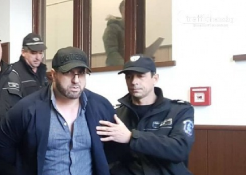 Серийният изнасилвач Пеньо Мангъров, който има няколко присъди за сексуални