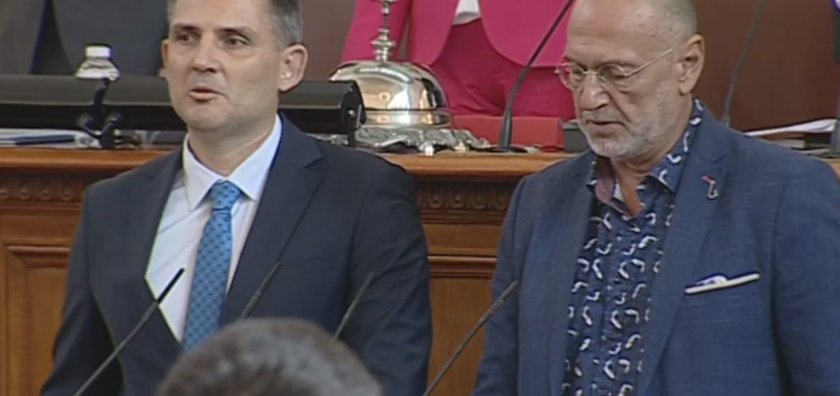Любо Дилов и Петър Петров се заклеха в парламента
