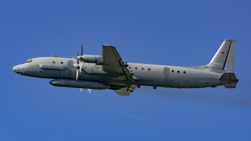 Руски разузнавателен самолет Илюшин Ил-20, летящ над Балтийско море без