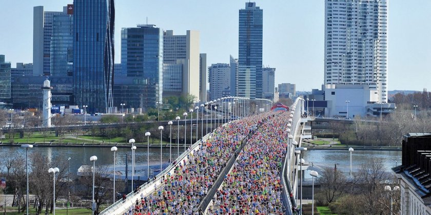 Поредните шантави екоактивисти осуетиха маратона във Виена