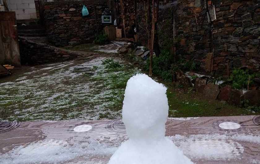 Градушка с размери на лешник падна в района на Ардино,