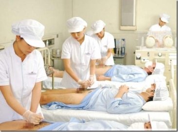 Нидерландски съд нареди в петък на мъж, който според съдиите