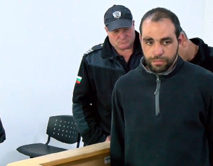 Вкараха в ареста по джапанки хулигана, ударил с юмрук шофьора на линейка