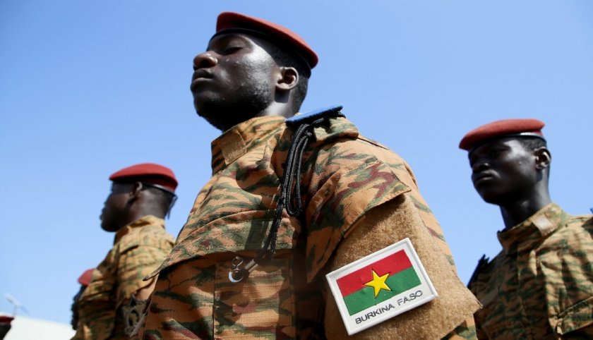 Терористи убиха над 30 военни в Буркина Фасо