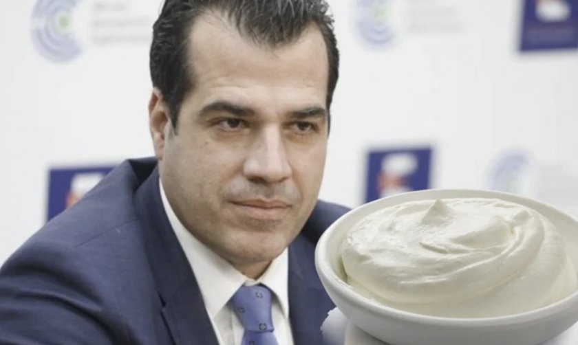 Мятаха кофички кисело мляко по гръцки министър