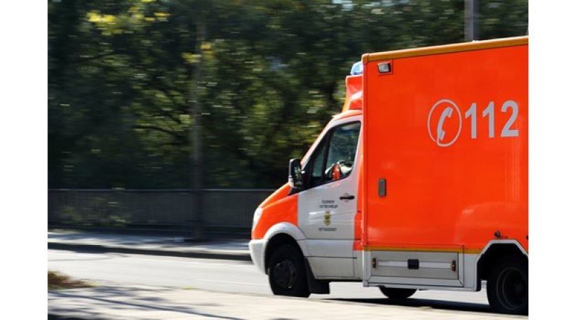 Шейсетгодишен шофьор е загинал, а други двама души са ранени