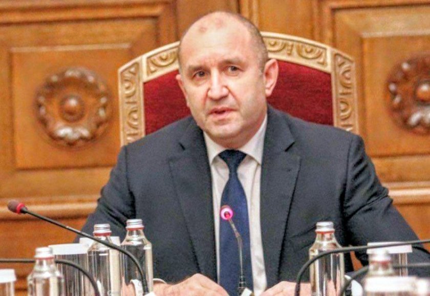 Радев връчва първия мандат най-рано в сряда