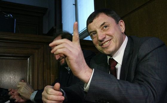 Трактора: Голият обиск е Цветановщина, отивам на протест пред МВР!