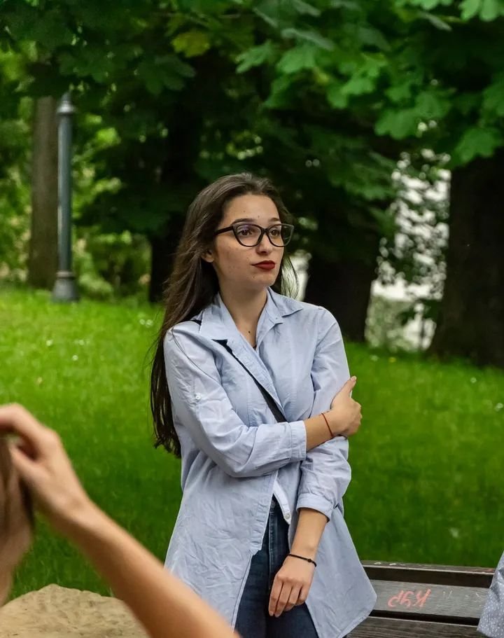 Близки на загиналите на бул. Сливница младежи продължават да скърбят