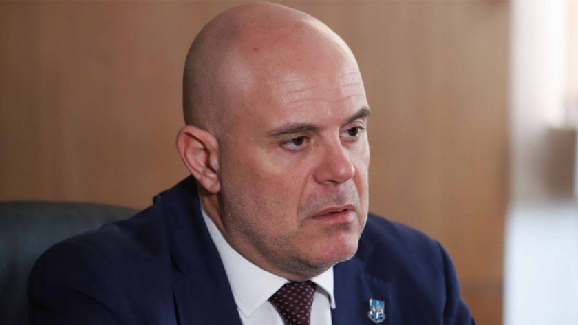 Главният прокурор Иван Гешев е събрал всичките си заместници, съобщи Нова