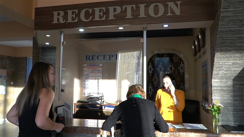 7300 украински бежанци продължават да са настанени в хотели и