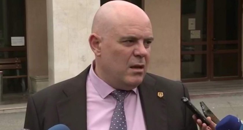 Главният прокурор Иван Гешев очевидно прекарва последните си дни на