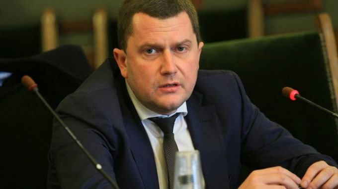 Кметът на Перник Станислав Владимиров иска местният ОбС да разреши