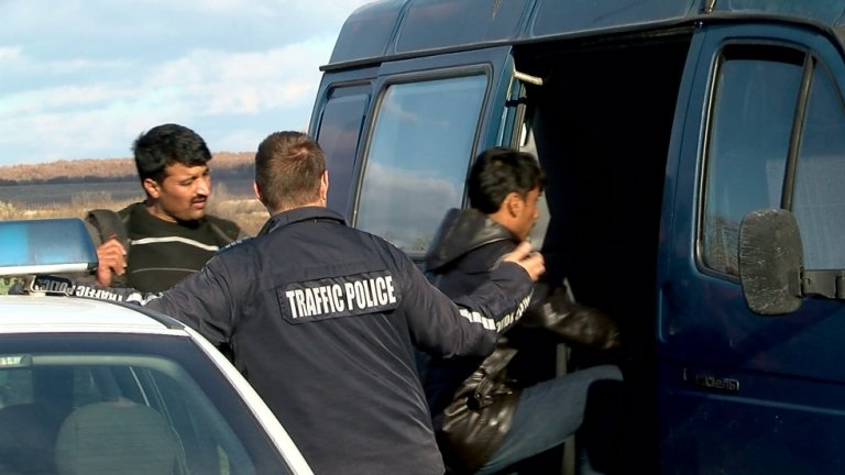 Полицията задържа нелегални мигранти в разградското село Гецово, съобщи говорителят