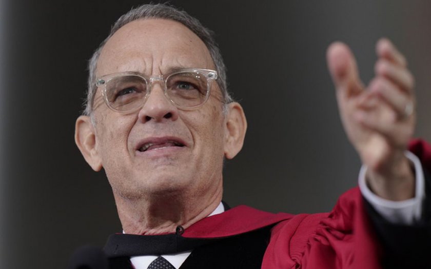 Актьорът Том Ханкс получи титлата почетен доктор и изнесе реч