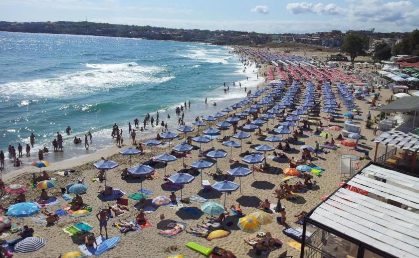България очаква лятото около 460 000 полски туристи