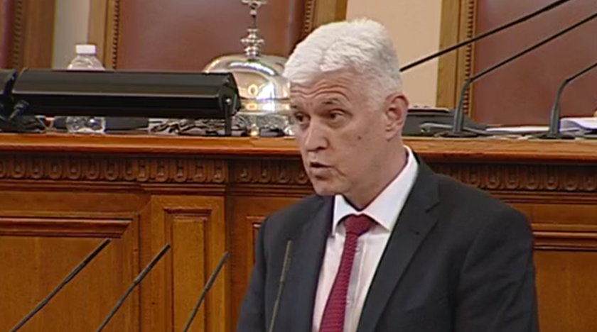 ВНИМАНИЕ: Тежка военна техника минава през страната за учение