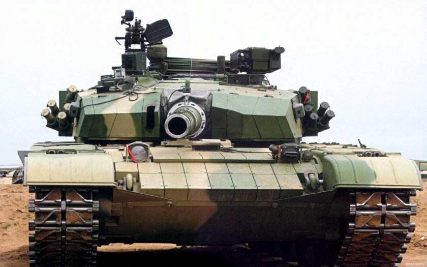 Руската армия се въоръжава и с танк Т-90М