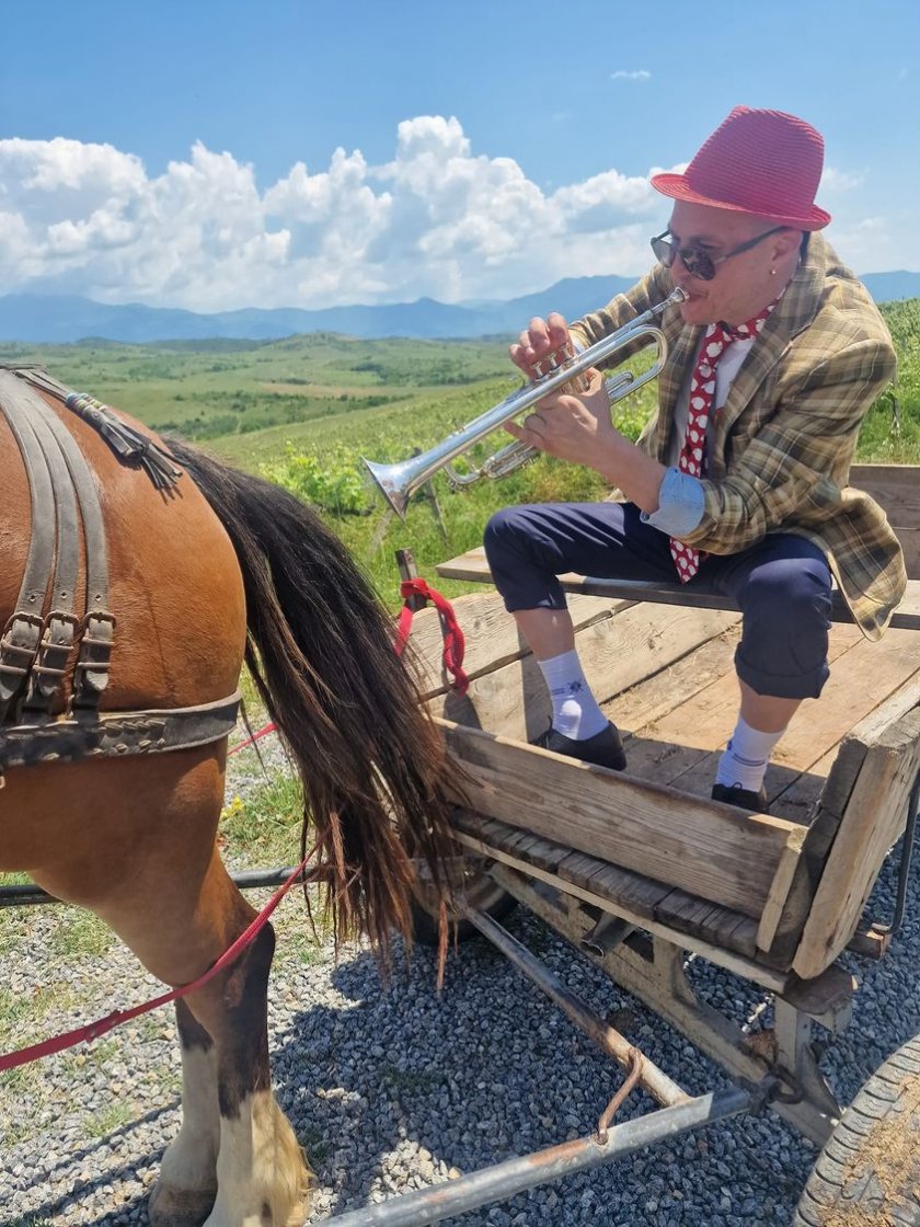 Виртуозният тромпетист Йордан Йончев - Гъмзата развесели последователите си в