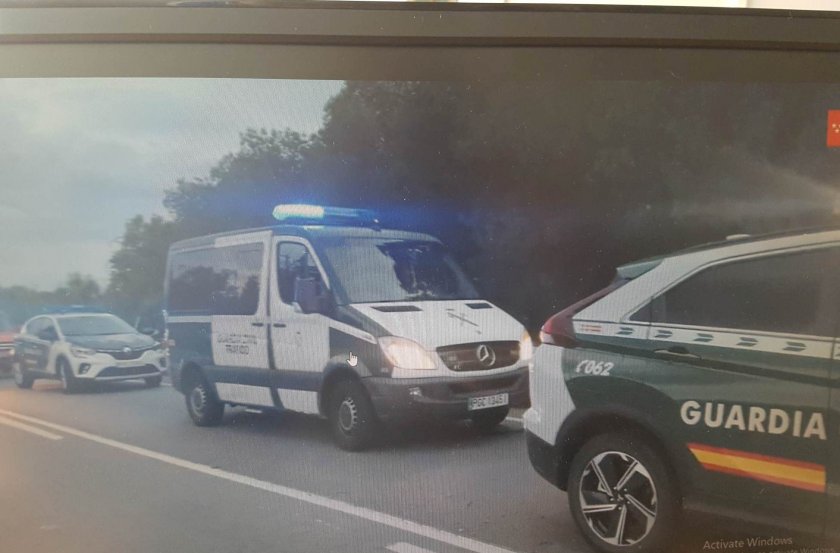 Четири момичета на възраст 26, 16, 15 и 13 години