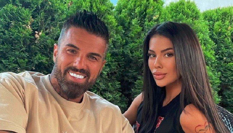 Много жени са минали през живота и (разбира се) през