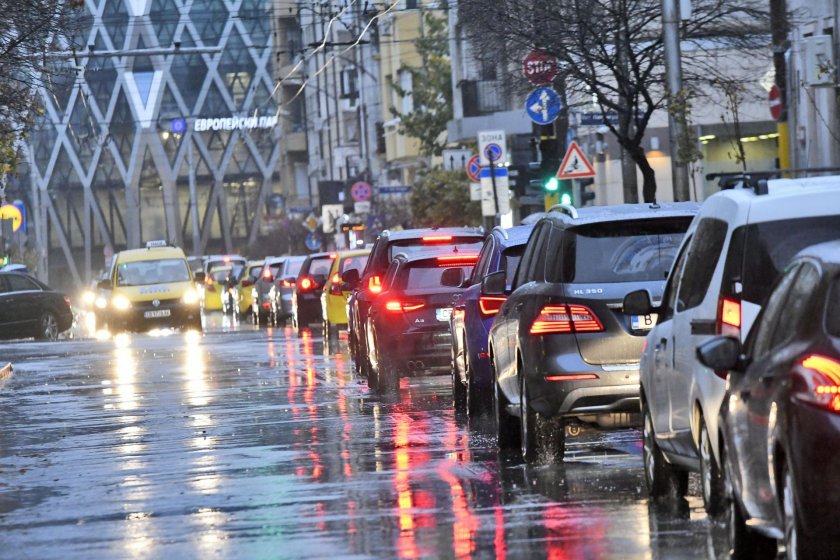 В неделя ще дойде по-хладен въздух и до вторник отново