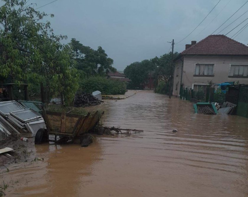 Обявиха частично бедствено положение във врачанското село Лиляче (СНИМКИ)