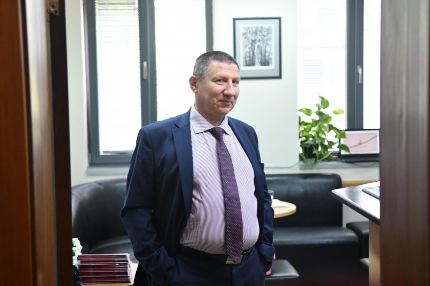 Изпълняващият длъжността главен прокурор Борислав Сарафов призова за ненамеса в