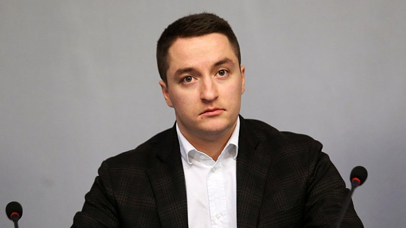 И Божанков не хареса Боби Сарафов