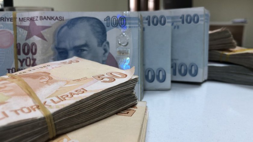 Турската лира отново се обезцени