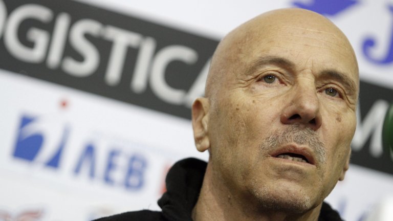 Последният треньор, извел ЦСКА до златен дубъл през 1997 година,
