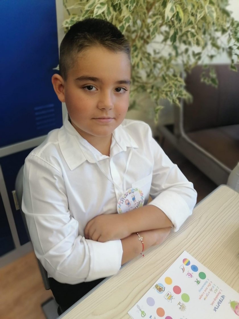 Перник помага за лечението на 9-годишно дете с търг с вещи на Стефан Данаилов