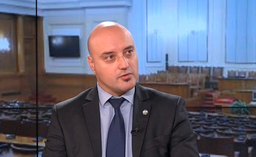 Атанас Славов: Редовно правителство в оставка да бъде назначено за служебно