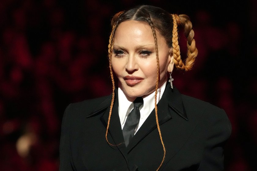 Мадона е била открита в неконтактно състояние и откарана по