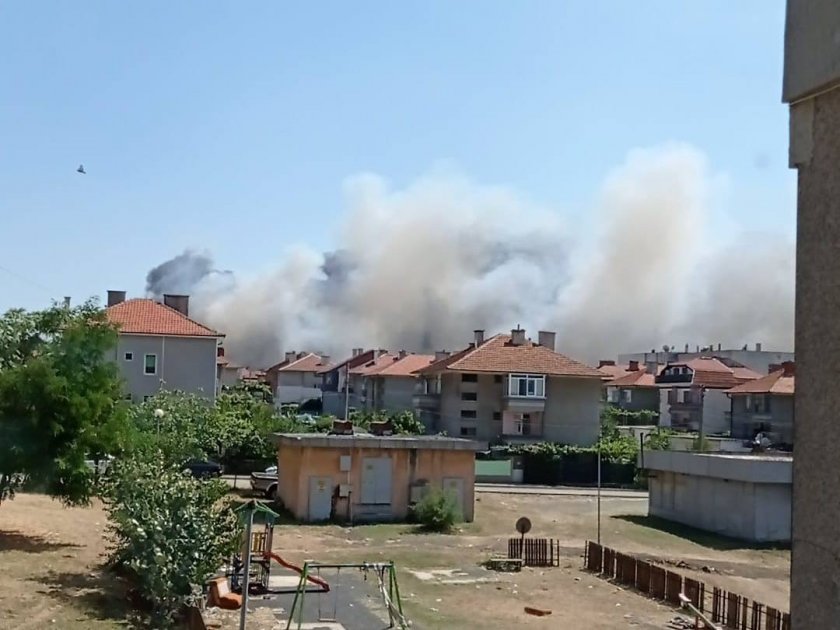 Голям пожар лумна край Карнобат