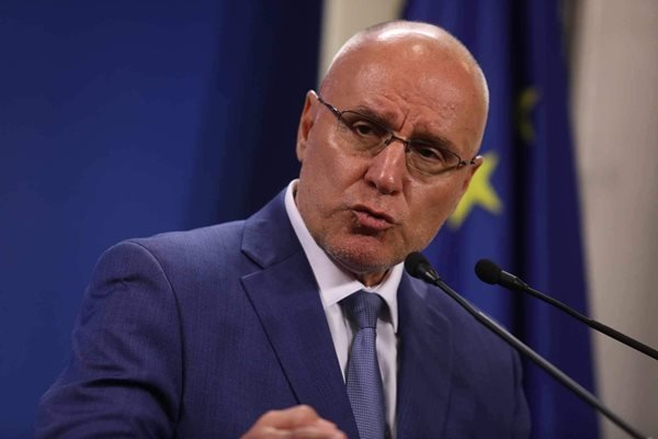 Димитър Радев: Утре номинирам Гюров и Чобанов за подуправители на БНБ
