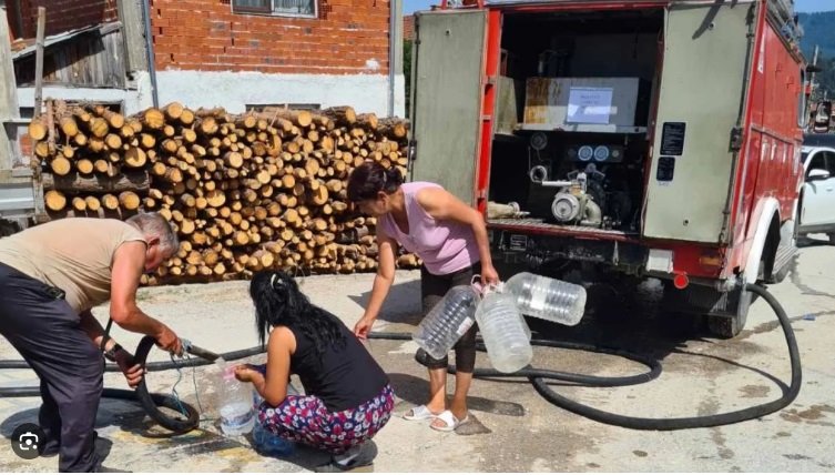 Ракитово бедства в пълна суша 