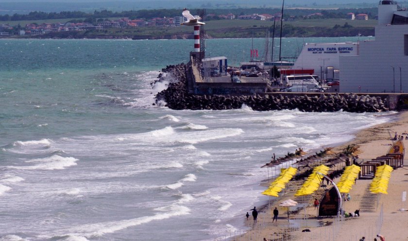 Проби от три точки по Северното Черноморие показаха кристална чистота на водата