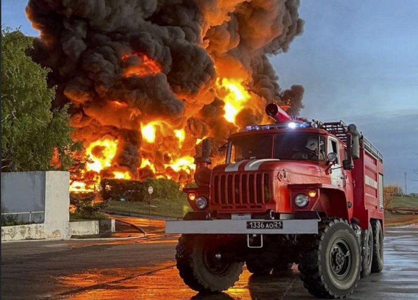 Пожар се разрази във военна база в Крим, евакуираха над 2000 души в района