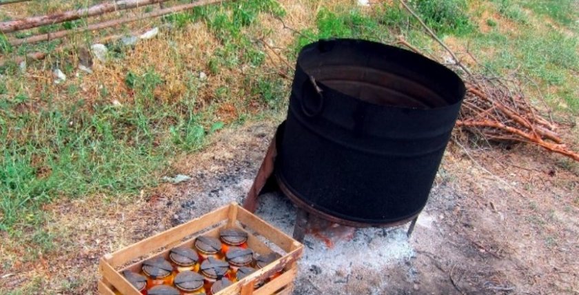 Глоби в Плевен за варене на компоти или барбекю пред блока