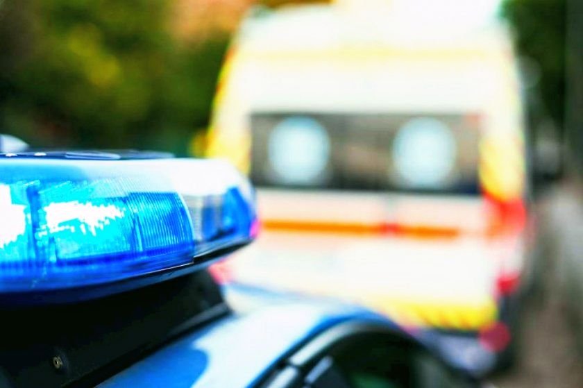 Мъж припадна, докато шофира в Пловдив, съобщиха от полицията.По предварителни