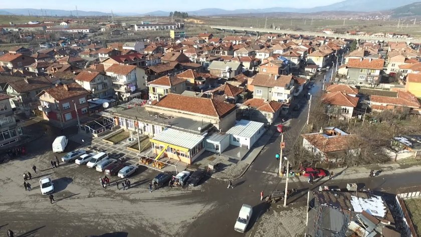 Събраха близо 15 хиляди в подкрепа на семейство със загинало в пожар дете