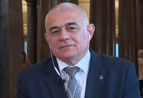 Гьоков : Пенсионната система не може да фалира