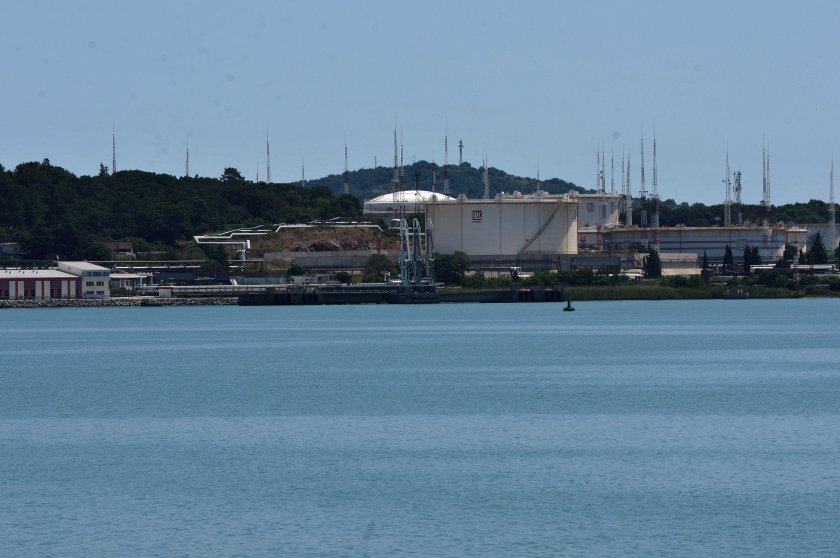 Със 134 гласа за, 45 против и 14 въздържали се