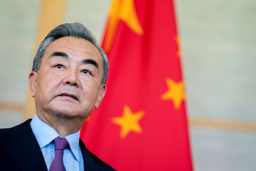 Китай: Пекин ще продължи да укрепва отношенията с Москва